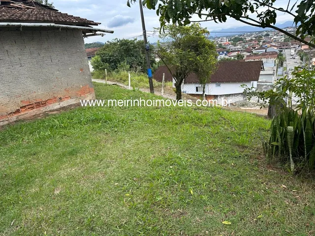 Imagem 4: Terreno de esquina no Petrópolis - excelente localização próximo ao Colégio Osvaldo
