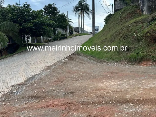 Imagem 6: Terreno de esquina no Petrópolis - excelente localização próximo ao Colégio Osvaldo