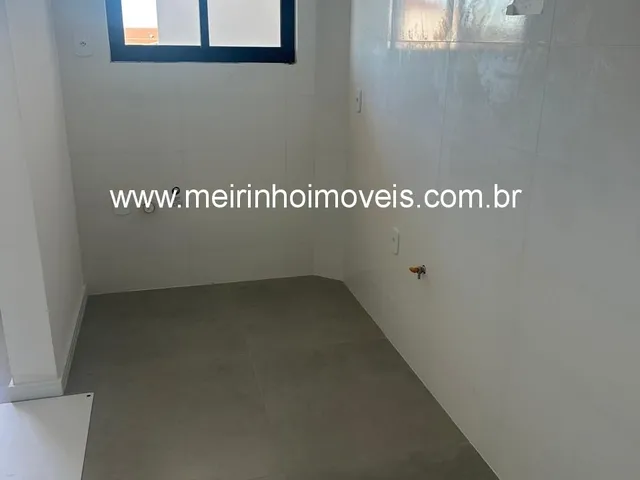 Imagem 1: Apartamento 2 dormitórios no Iririú - churrasqueira, 2 sacadas e garagem - Joinville/SC