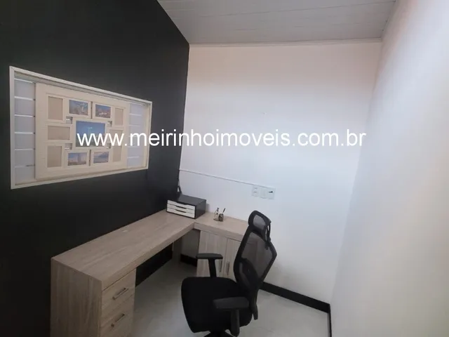 Imagem 2: Casa mobiliada 2 dormitórios no Jardim Iririú - home office e 2 vagas - Joinville/SC