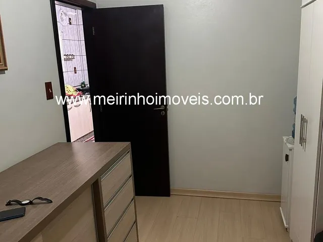 Imagem 6: Casa à Venda em Guanabara, Joinville - 1 Suíte, 2 Dormitórios, Piscina, Edícula com
