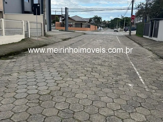 Imagem 10: Casa à Venda em Guanabara, Joinville - 1 Suíte, 2 Dormitórios, Piscina, Edícula com