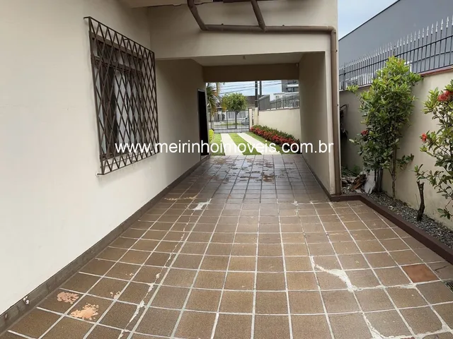 Imagem 12: Casa mobiliada para venda em Joinville - 3 dormitórios, garagem e amplo jardim