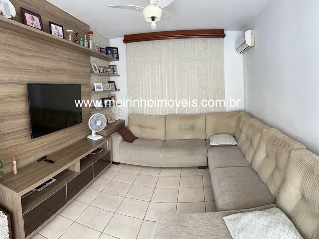 Imagem 16: Casa mobiliada para venda em Joinville - 3 dormitórios, garagem e amplo jardim