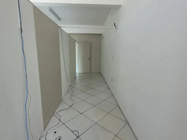 Imagem 9: Sala Comercial Espaçosa em Joinville por R$ 2.300,00 - Meirinho Imóveis