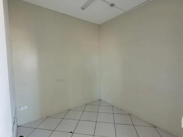 Imagem 15: Sala Comercial Espaçosa em Joinville por R$ 2.300,00 - Meirinho Imóveis