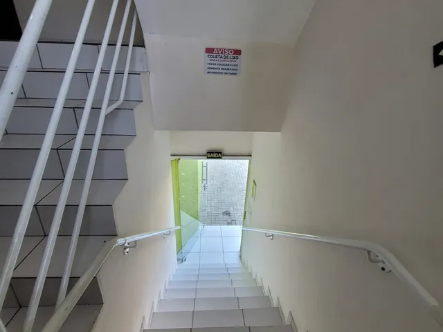 Imagem 3: Sala Comercial Espaçosa em Joinville por R$ 2.300,00 - Meirinho Imóveis