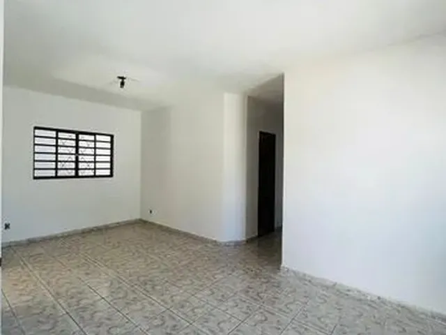 Imagem 8: Casa para Aluguel Tem 280 Metros Quadrados com 3 Quartos em Alvorada - Anápolis - Go