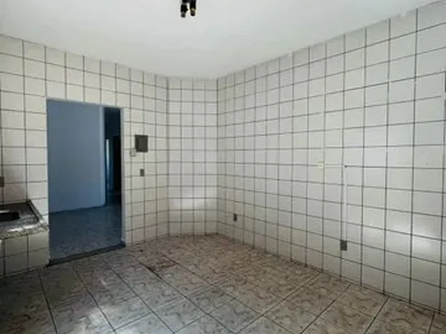 Imagem 2: Casa para Aluguel Tem 280 Metros Quadrados com 3 Quartos em Alvorada - Anápolis - Go