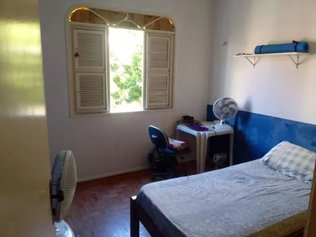 Imagem: O quarto possui Imóvel mobiliado e está localizado em