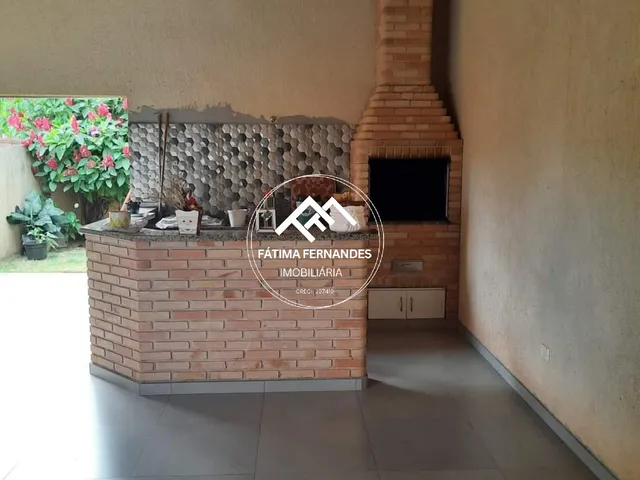 Imagem 2: SOBRADO À VENDA EM SERTANÓPOLIS