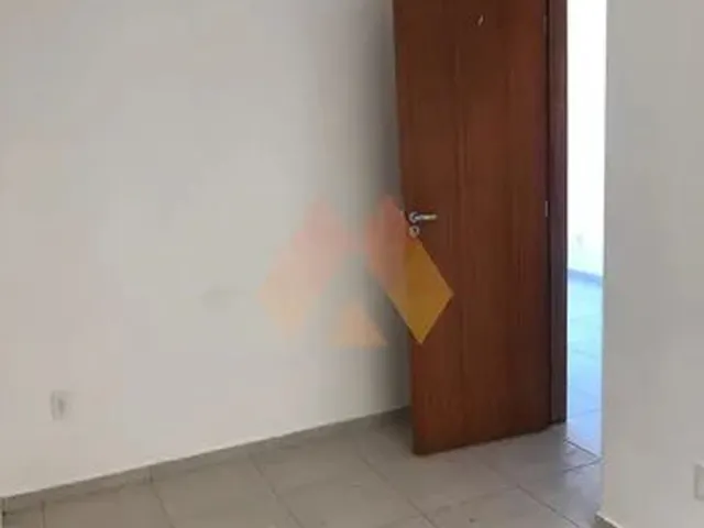 Imagem: O apartamento possui 1 Dormitório, 1 Banheiro, 1 Vaga na
