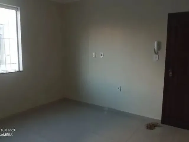 Imagem 4: Apartamento para Alugar no Primeiro Andar