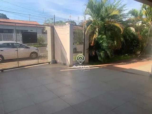 Imagem 1: Casa com 4 Dormitórios, 220 M² e Edícula - Jardim dos Alpes I - Londrina/Pr
