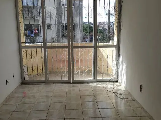 Imagem: O apartamento possui 2 Dormitórios, 1 Banheiro, 1 Vaga na