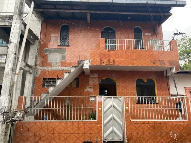 Imagem: Vende -Se Uma Casa Pétropolis