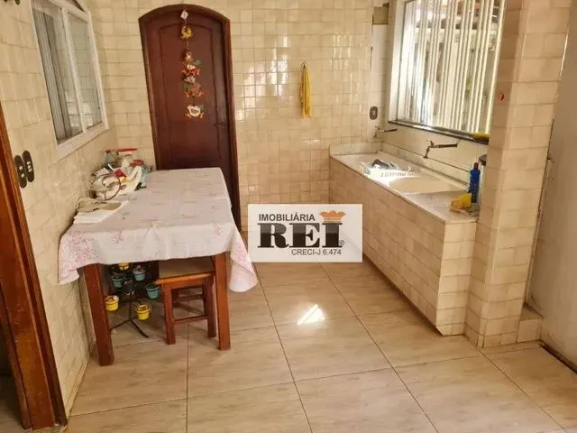 Imagem 4: Sobrado com 3 Dormitórios À Venda, 407 M² por R$ 1.800.000,00 - Setor Central - Rio
