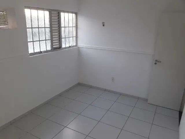 Imagem 3: Apartamento no Condomínio Verdes Mares - Lagoa Nova, com 3/4 (Sendo 1 Suíte)