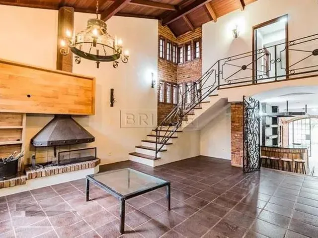 Imagem: Porto Alegre - Casa Padrão - Partenon