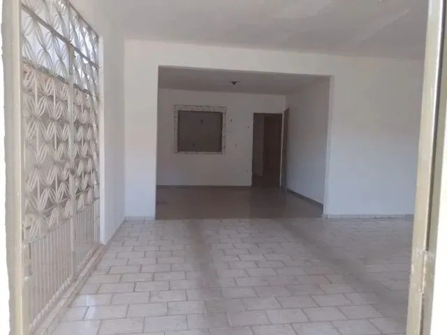 Imagem 10: Alugo Casa no Parque Piauí 4 Quartos 2 Banheiros