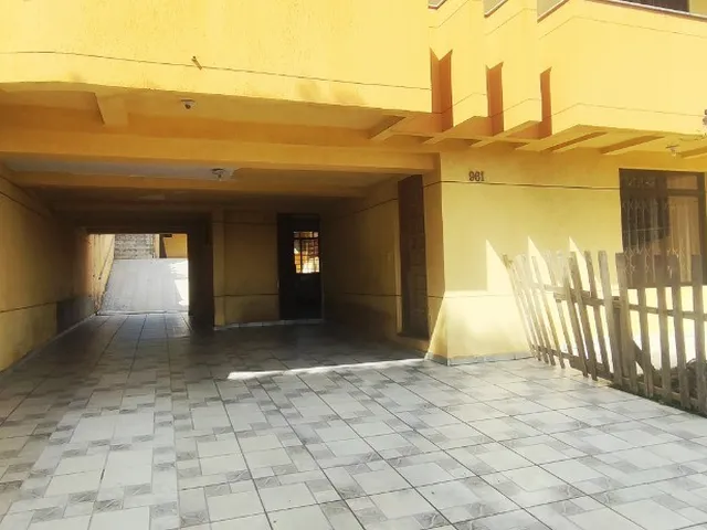 Imagem 12: TRIPLEX A VENDA NO BAIRRO ALTO COM TERRENO MEDINDO 10X50M² E 300M² DE ÁREA CONSTRUÍDA