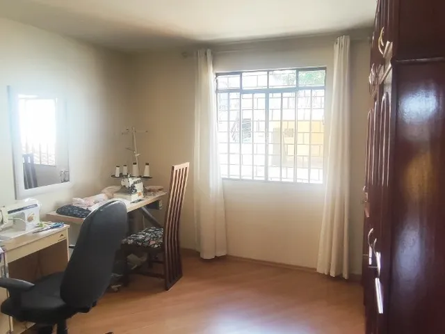 Imagem 5: TRIPLEX A VENDA NO BAIRRO ALTO COM TERRENO MEDINDO 10X50M² E 300M² DE ÁREA CONSTRUÍDA