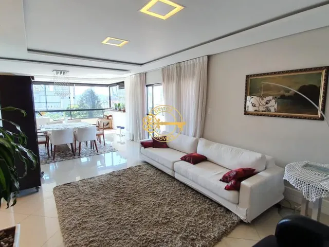 Imagem: Apartamento com 280 m² com quatro suítes