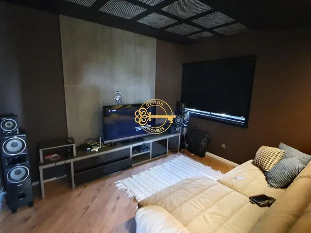 Imagem 2: Apartamento com 280 m² com quatro suítes, sendo uma Master, à venda no Centro de