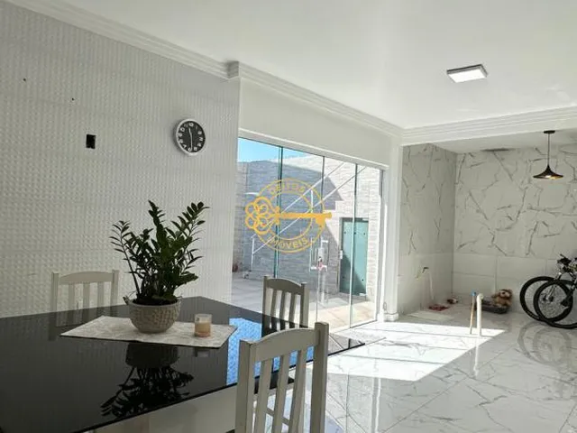 Imagem 1: Casa com 03 Dormitórios sendo 01 suíte à venda, 200 m² por R$ 1.550.000,00 São