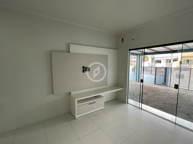 Imagem 5: Casa Geminada de 3 quartos semi mobiliada