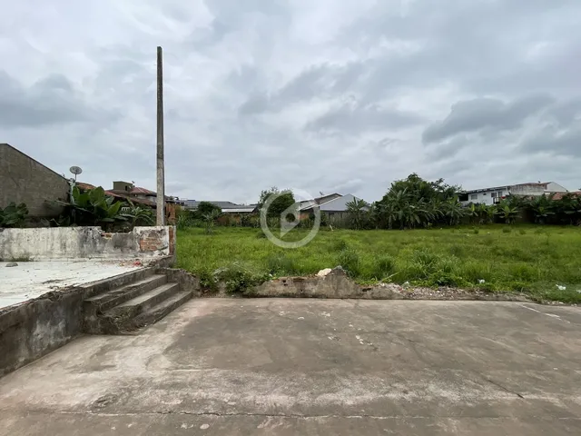 Imagem 2: Terreno de ampla metragem no centro do Bairro Corticeira!