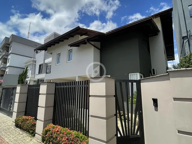 Imagem 13: Casa à venda no bairro Centro - Guaramirim/SC