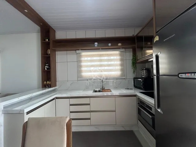 Imagem 7: Casa com piscina e edícula