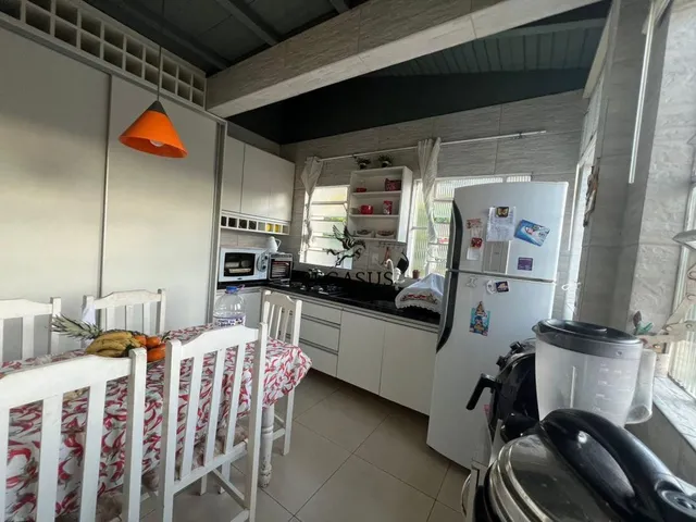 Imagem 3: Casa com 6 Quartos e 4 Banheiros à Venda – 227 m² | Jardim América