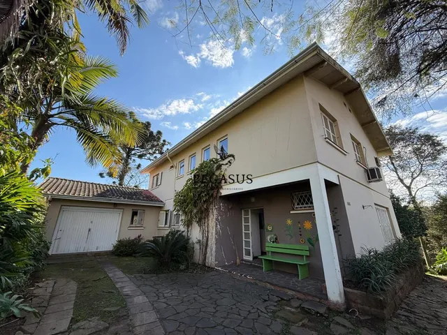 Imagem: Casa Espaçosa com 293m² Jardim América