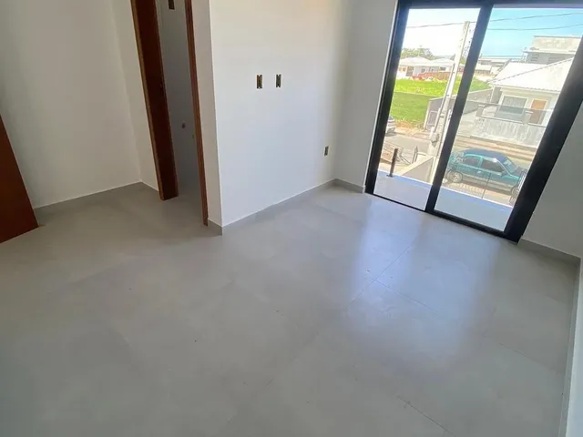 Imagem 2: Lindíssimo Sobrado com 2 Suítes e Super Terreno nos Fundos: Guarda Cubatão