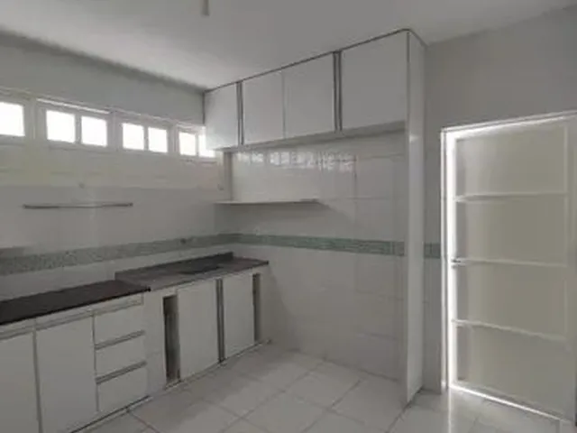 Imagem 2: Casa Aluga -Casa Comercial na Zona Leste