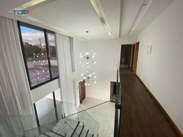 Imagem: Casa com 5 Dormitórios À Venda, 508 M²