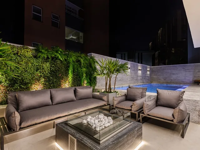 Imagem 14: Apartamento à venda em Curitiba, Centro, com 2 quartos, 124.7m²