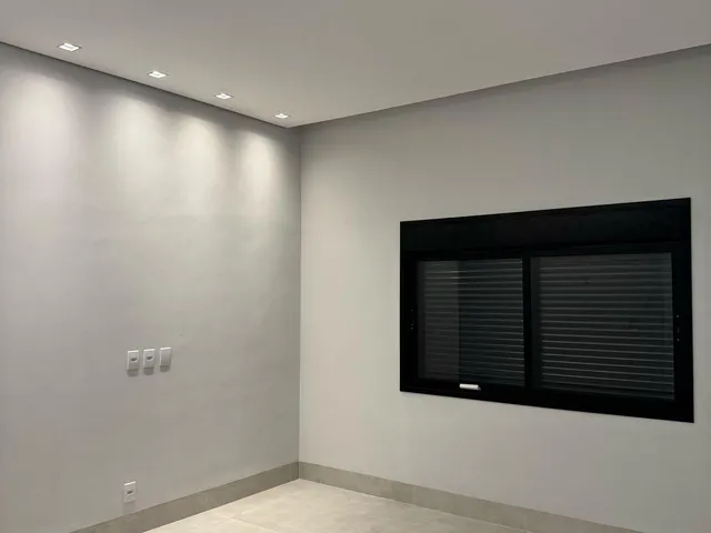 Imagem 15: Casa térrea à venda no Condomínio Florais do Parque, 3 suítes, piscina e alto padrão