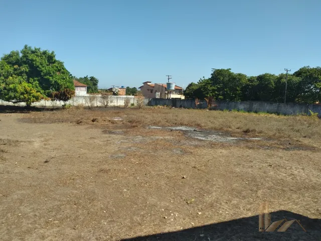 Imagem 6: Uma Chácara com aproximadamente 7200 m2 toda murada piscina deck com uma confortável