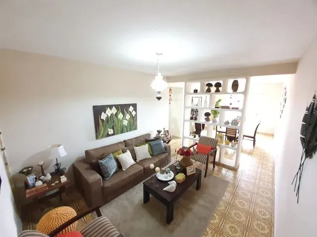Imagem 1: Apartamento em Lagoa Nova Medindo 178M², Três Quartos Sendo Um Suíte e Muito Bem