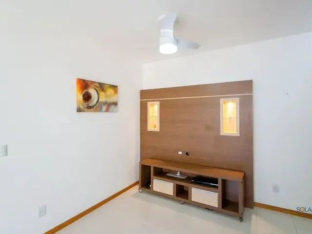 Imagem 16: Apartamento 2 Quartos, Varanda com Churrasqueira, 1 Vaga - Carvoeira - Florianópolis - Sc
