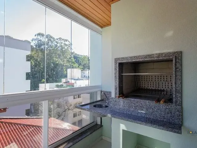 Imagem 8: Apartamento 2 Quartos, Varanda com Churrasqueira, 1 Vaga - Carvoeira - Florianópolis - Sc