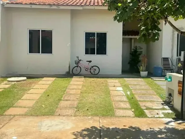 Imagem: 02- Casa em Santo Antônio - Vitória