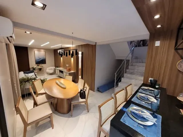Imagem: Lindas Casas Duplex em Construção e em