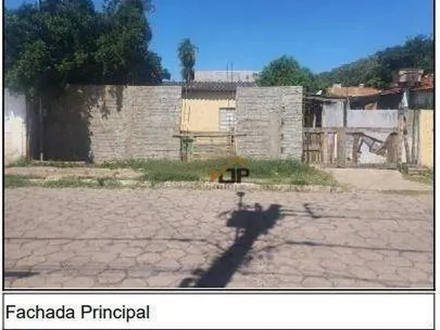 Imagem: A casa possui 3 Dormitórios, 1 Banheiro, 77m² de Área e