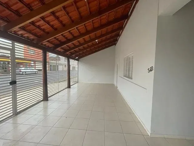 Imagem: Casa Térrea de Esquina, Residencial Ou