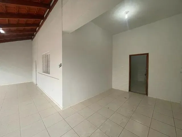 Imagem 9: Casa Térrea de Esquina, Residencial Ou Comercial, com 4 Salas Amplas, Pé Direit