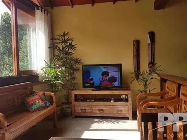 Imagem 2: Casa em Condomínio para Locação em Teresópolis, Albuquerque, 3 Dormitórios, 2